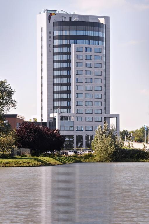 Van Der Valk Hotel Тил Экстерьер фото