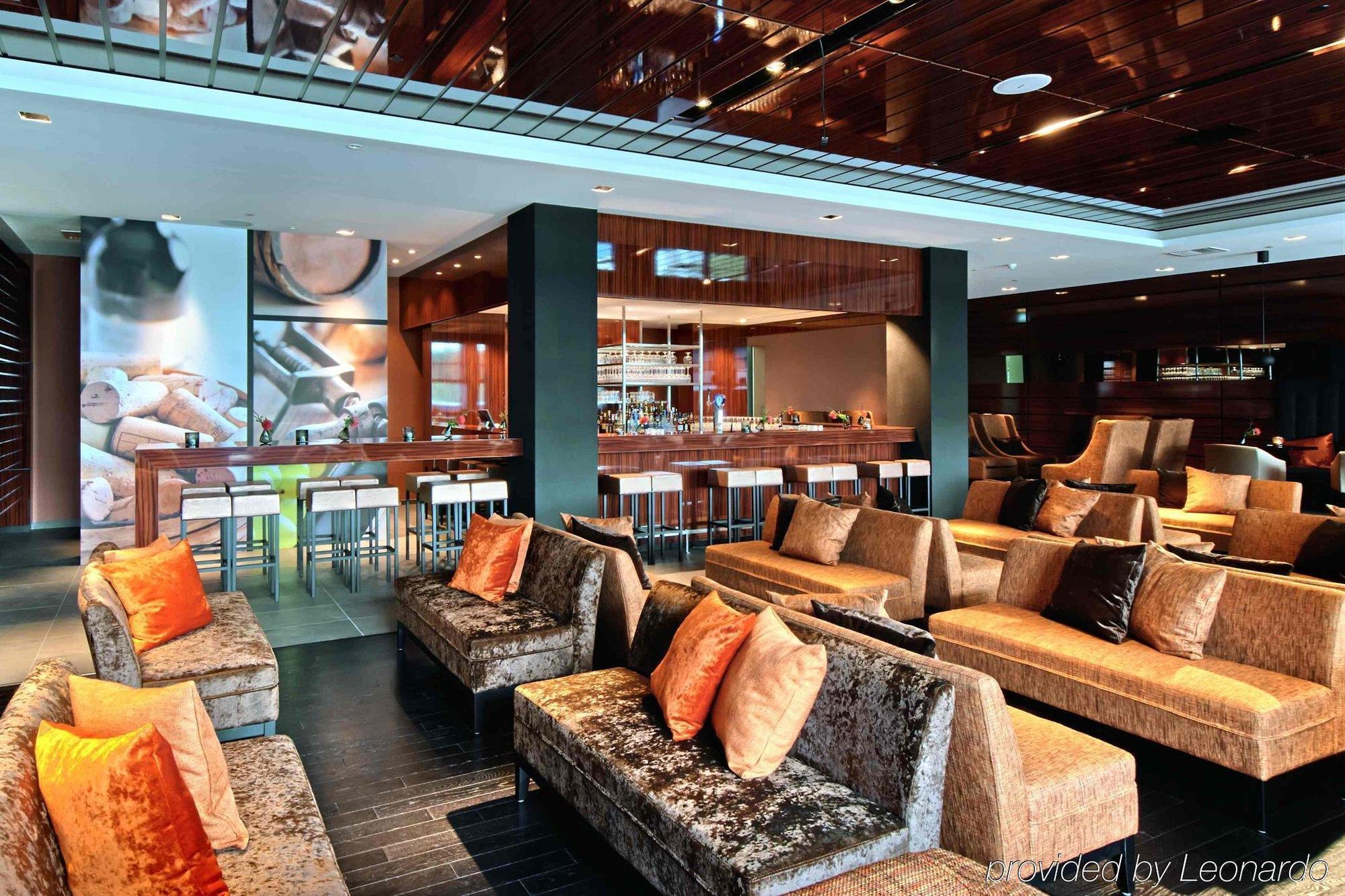 Van Der Valk Hotel Тил Экстерьер фото